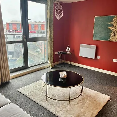 Luxury Apartment In The Heart Of Birmingham City! Exterior photo