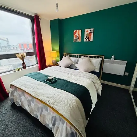 Luxury Apartment In The Heart Of Birmingham City! Exterior photo