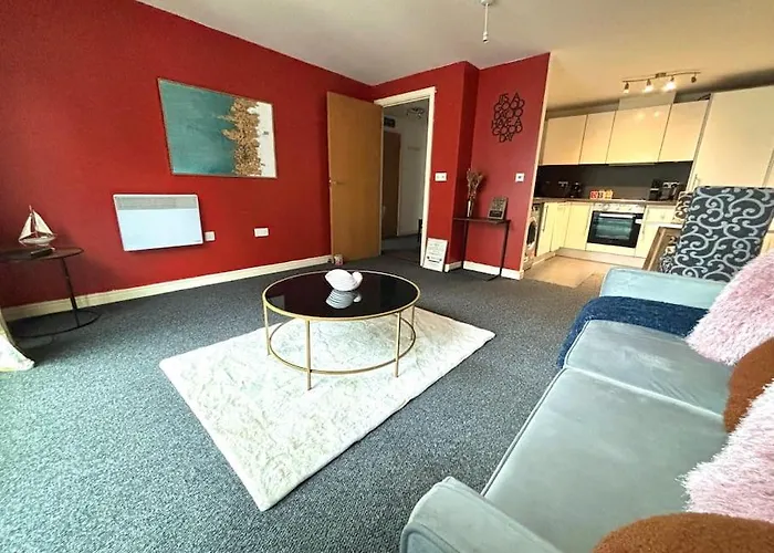 Luxury Apartment In The Heart Of Birmingham City!