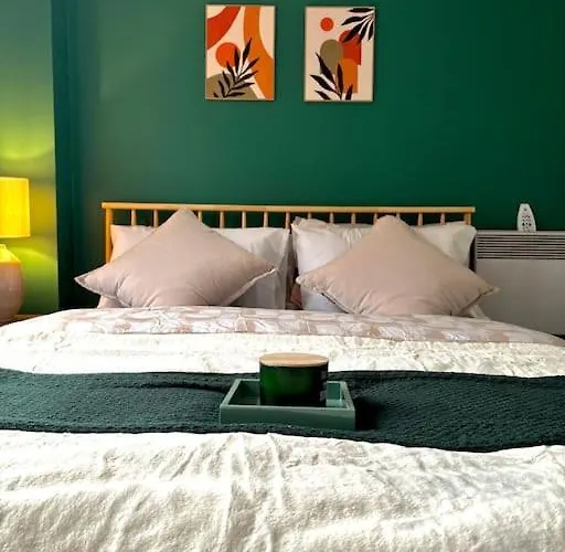 Luxury Apartment In The Heart Of Birmingham City!