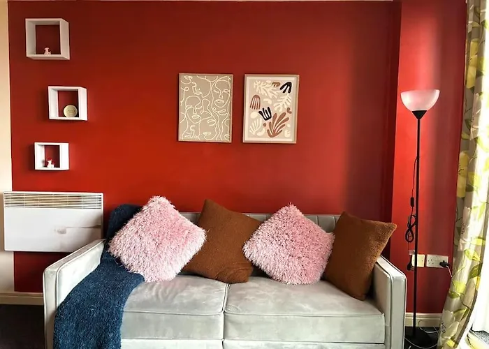 Luxury Apartment In The Heart Of Birmingham City!