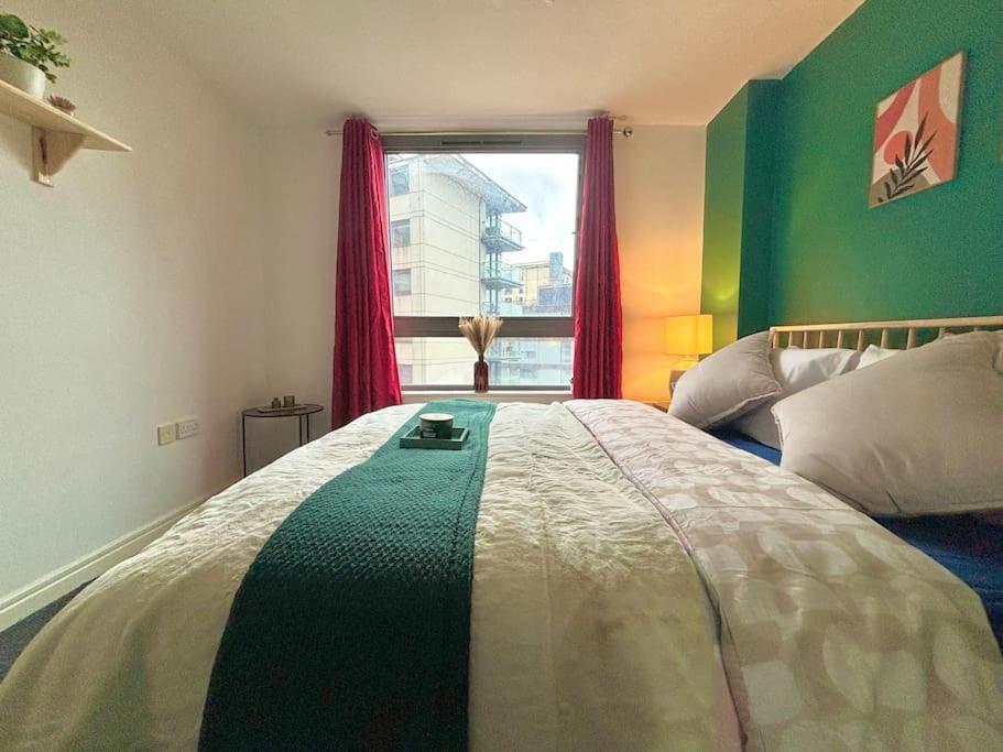 Apartment Luxury In The Heart Of City! *